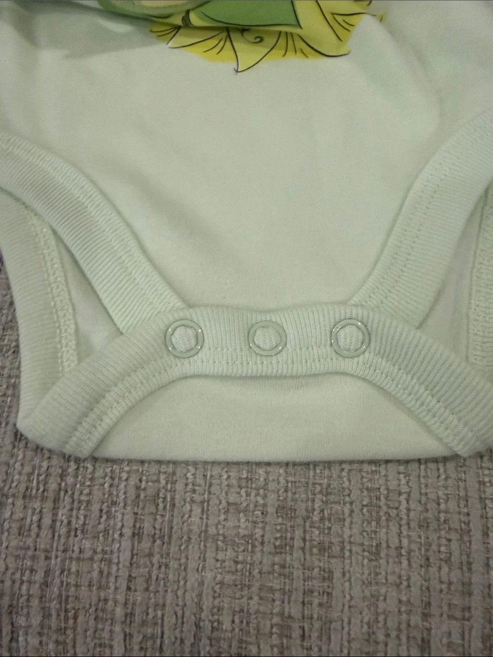 NEW WITH TAGS Disney Baby Light Green Tiana Floral Bodysuit Size 3-6 Months